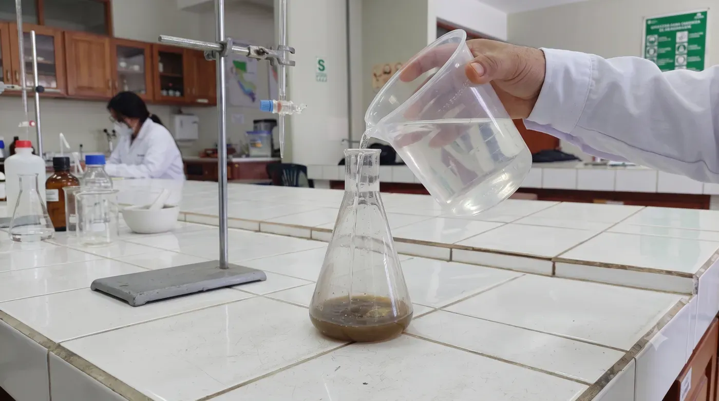 Laboratorios especializados — UNASAM